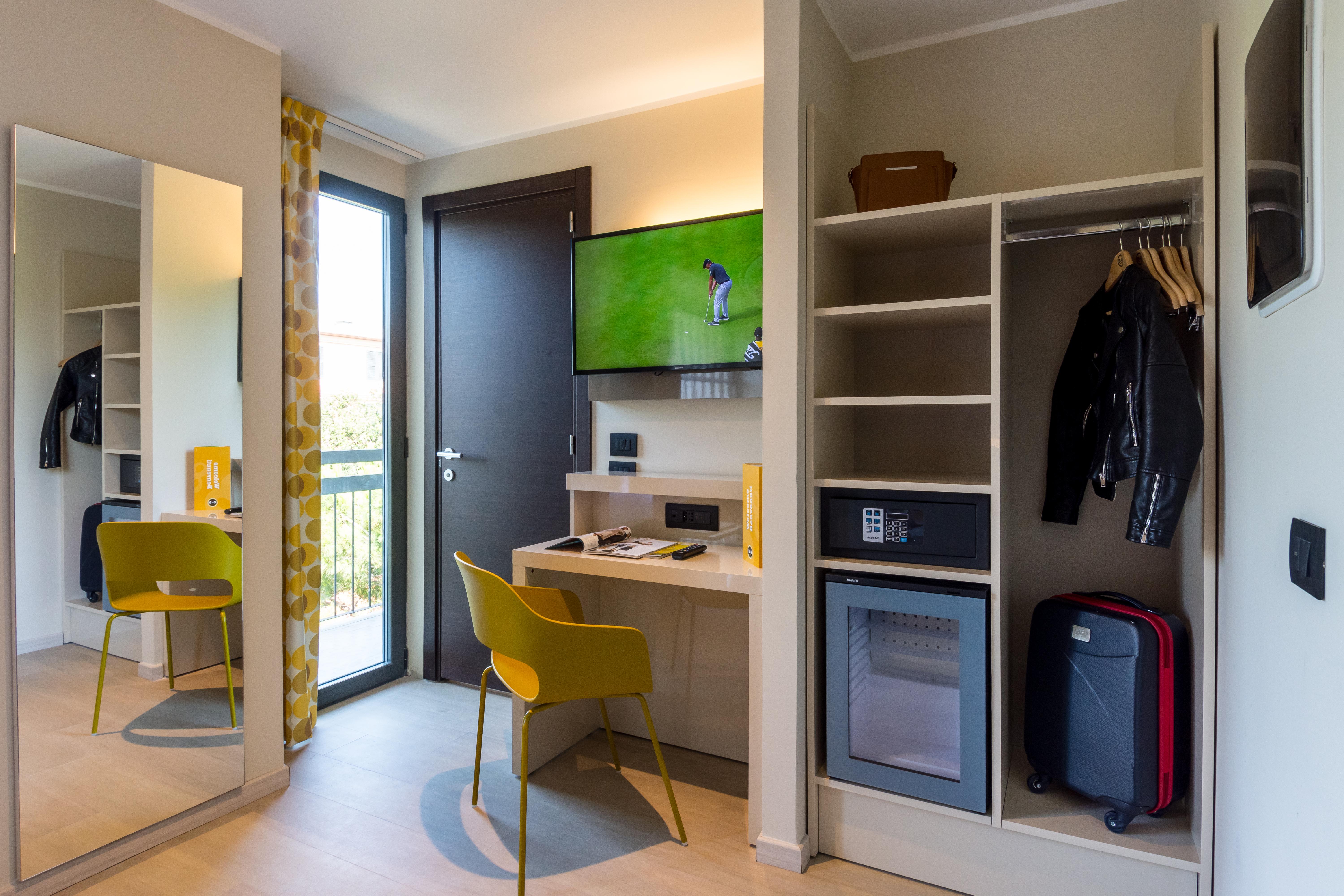B&B Hotel Savona Esterno foto