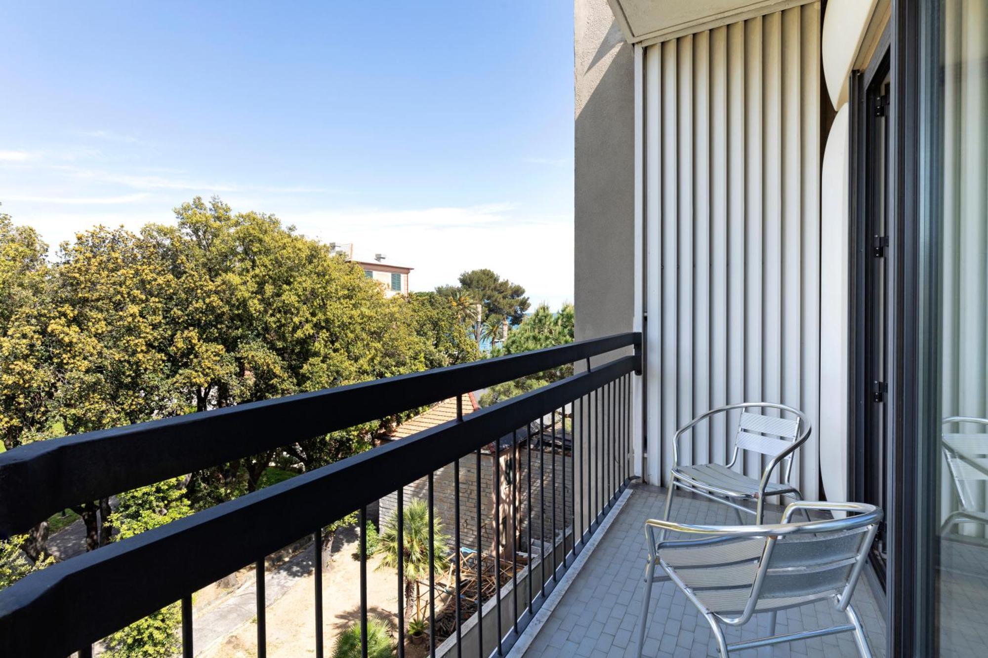 B&B Hotel Savona Esterno foto