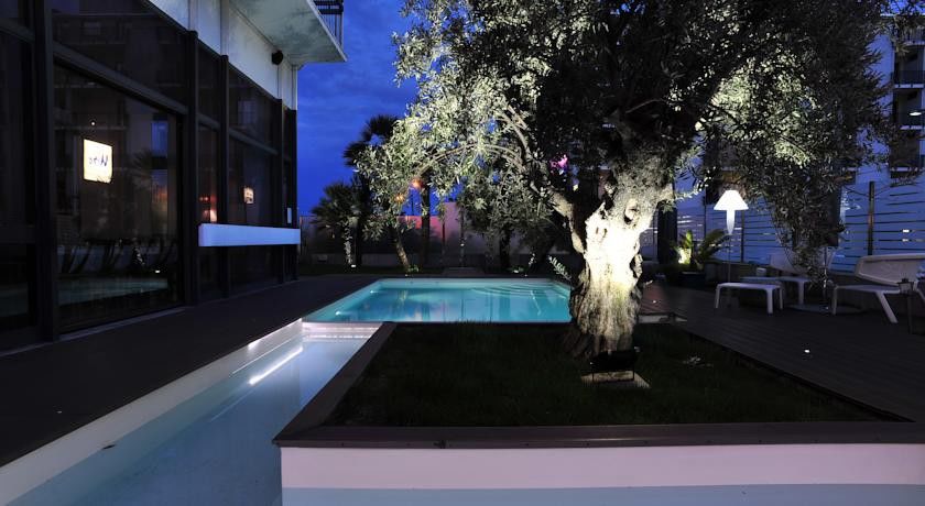 B&B Hotel Savona Esterno foto