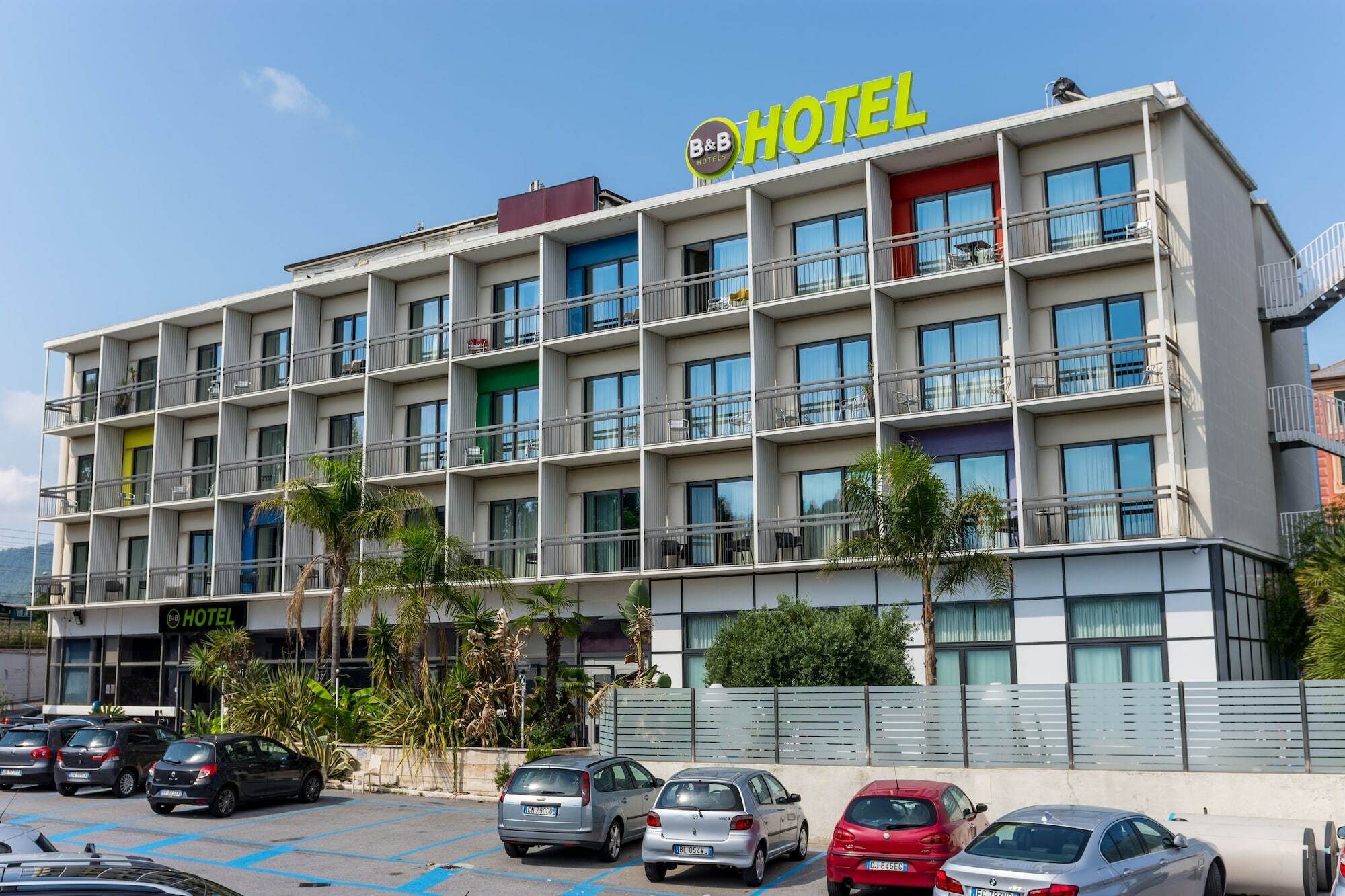 B&B Hotel Savona Esterno foto